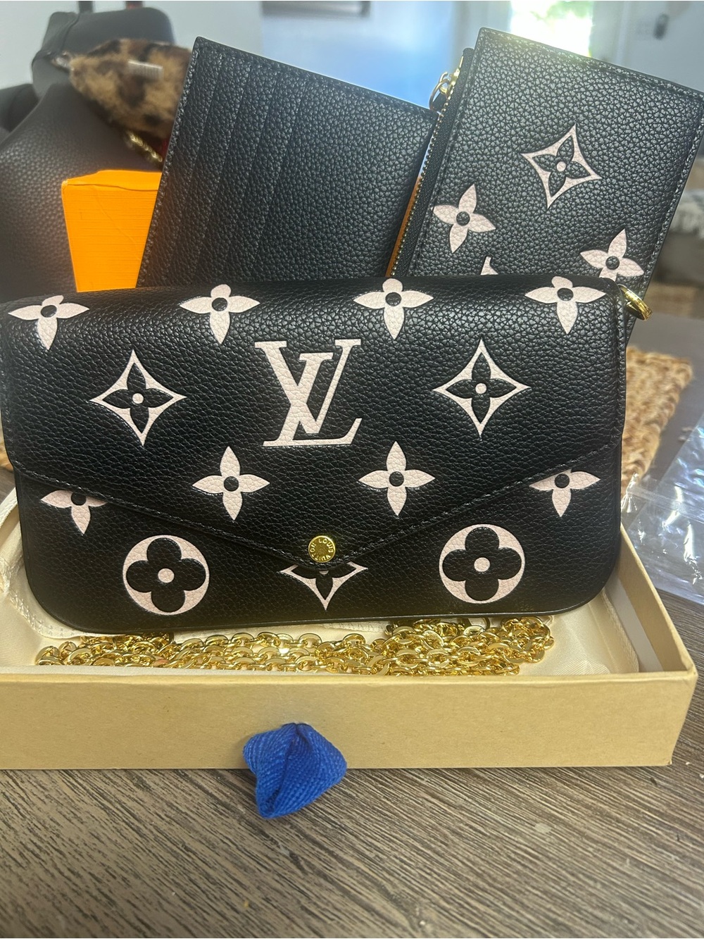 Fashion Black and White Monogram Chain Crossbody Bag